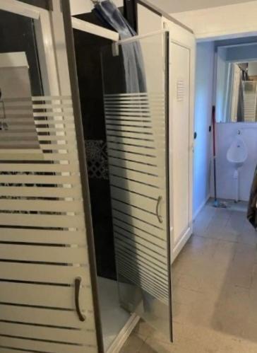 Leleka Hostel Esbly ภายนอก รูปภาพ